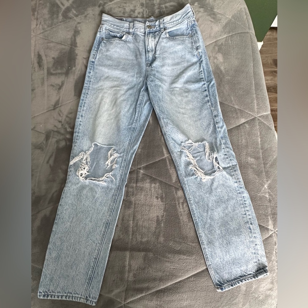 American Eagle Mom Jeans